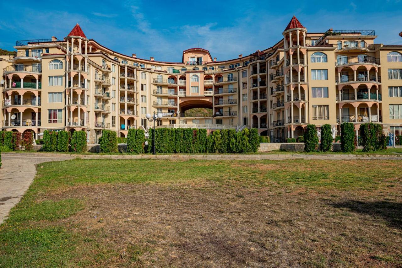 Menada Negresco Apartments Burgas-provinsen Eksteriør bilde