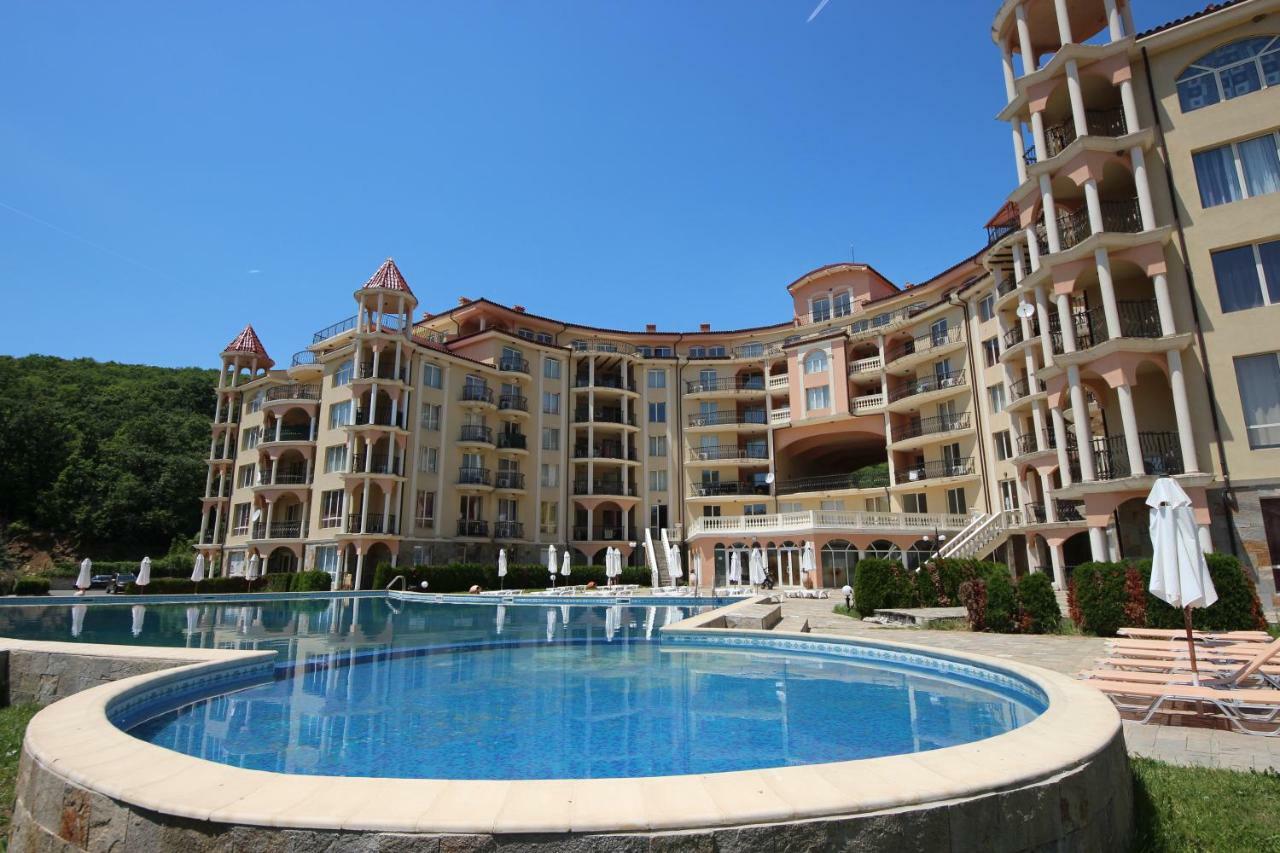 Menada Negresco Apartments Burgas-provinsen Eksteriør bilde