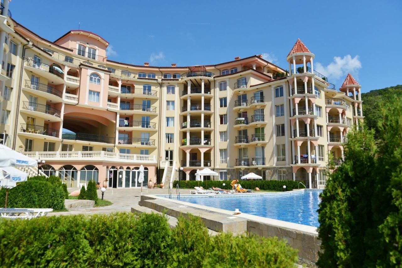 Menada Negresco Apartments Burgas-provinsen Eksteriør bilde
